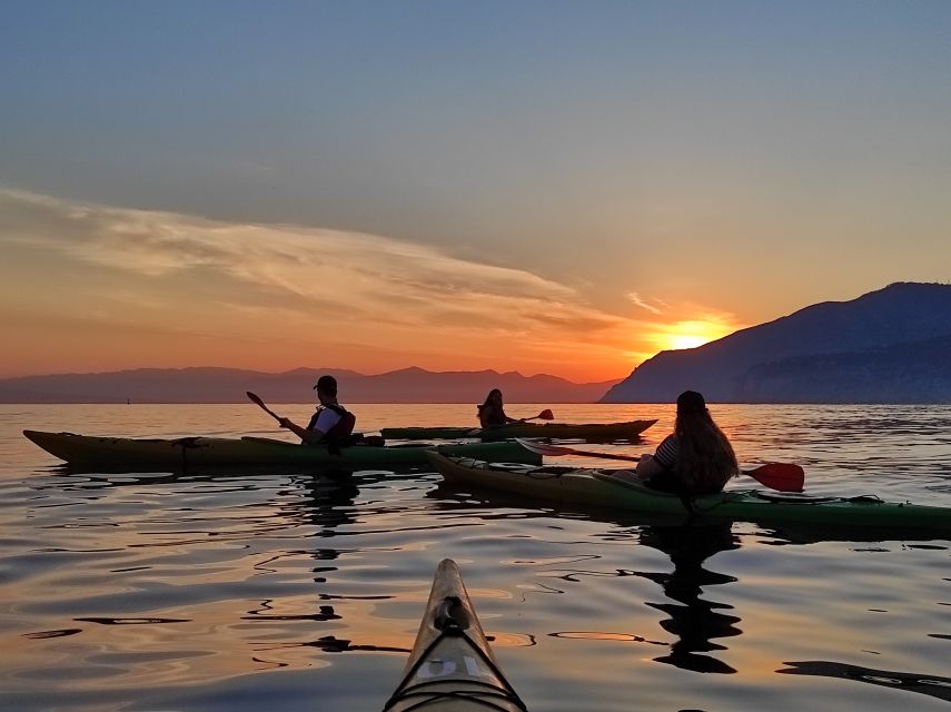 Sorrento: Premium Kayaking Experience with Swimming - Paddling Sorrento’s marine reserve: coves, rocks, and sea life