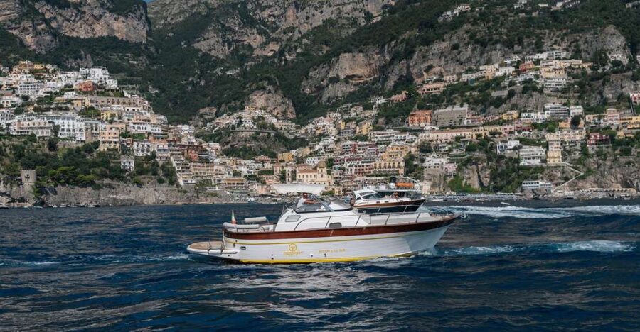 Sorrento: Private Capri Island Boat Tour with Blue Grotto - Capri by boat: grottos and Faraglioni from the best seats