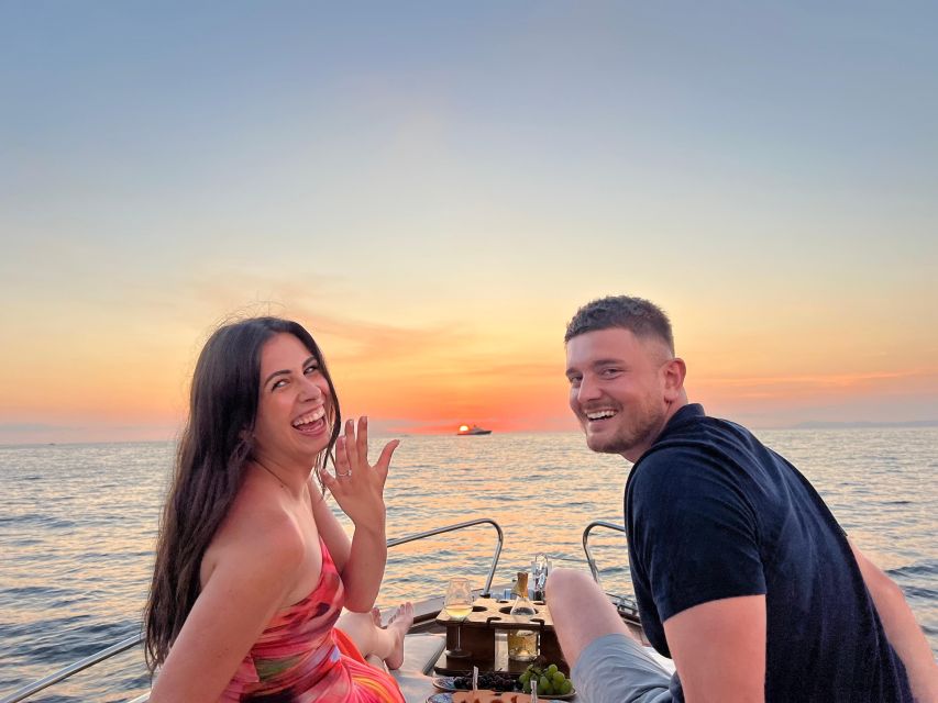 Sorrento: Private Sunset Boat Tour with Music and Aperitif - Snorkeling gear included: what to plan for