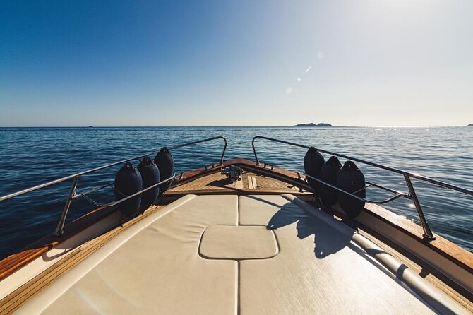 Sorrento to Capri Private Boat Experience on a Gozzo Apreamare 10 - Your 3 hours on Capri: make it match your group