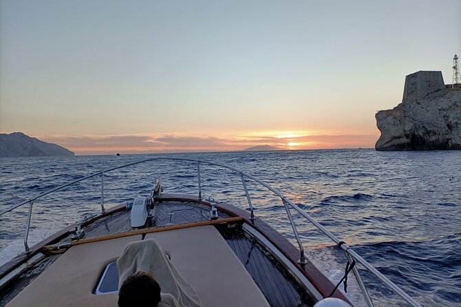 Sunset - A 6:30 pm Sunset Plan from Piano di Sorrento