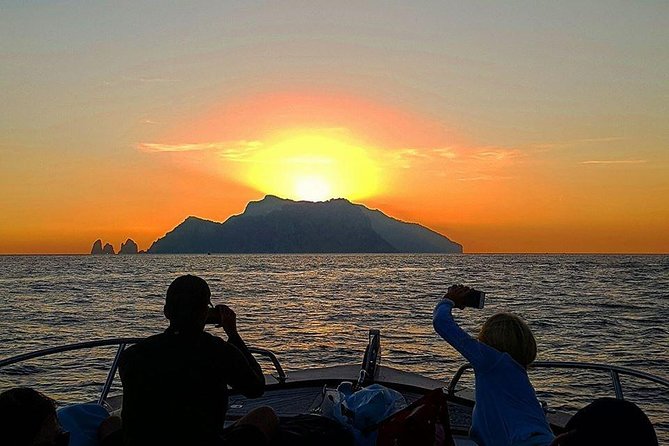 Sunset Boat Tour from Sorrento - Key highlights to expect on this sunset cruise