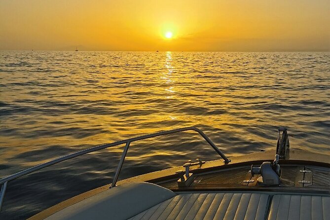 Sunset Sorrento - The Boat, the Crew, and Why People Keep Praising This One