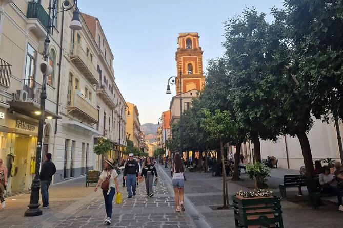 Sunset Stroll: Sorrento Small Group Walking & Food Tour - Cattedrale di Sorrento: narrow streets and hidden Roman columns