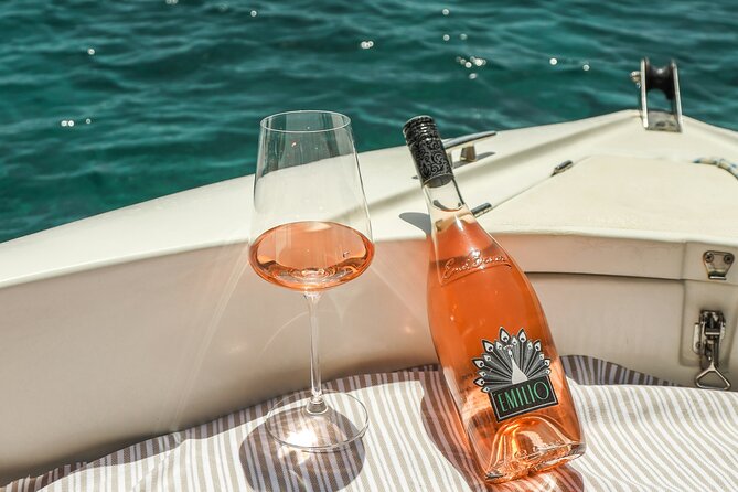 Sunset Wine Tasting on Board - Key highlights at a glance