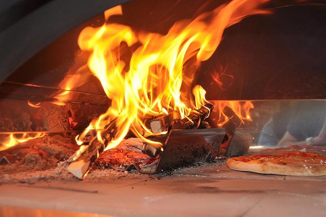 Toss, Bake, Cheers! - Sorrento Pizza Making Class with Wine - Should You Book This Sorrento Pizza Making Class?