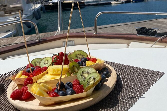 Tour in Paradise Boat in Amalfi and Pontine Islands - The Amalfi Coast cruise: cliffs, stories, and deck time