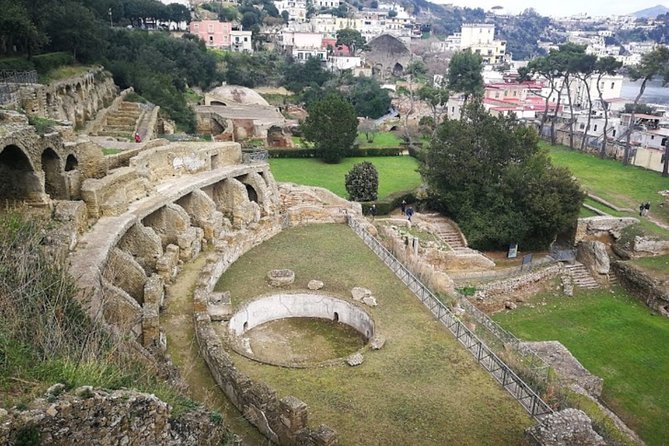 Tour privato a Pozzuoli Bacoli - Stop 1: Flavian Amphitheater in Pozzuoli (about 30 minutes)
