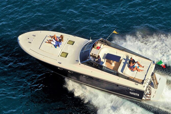 Tours on Itama 50: Capri, Amalfi Coast, Ischia and Procida - Key things I’d mark on your mental map