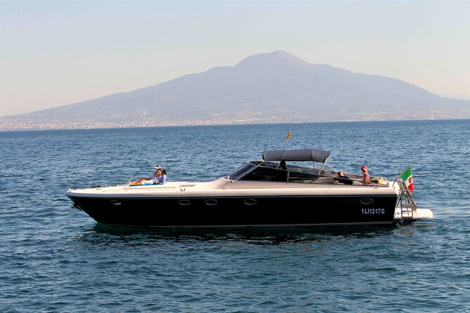 Tours on Itama 50: Capri, Amalfi Coast, Ischia and Procida - Amalfi Coast viewpoints and Positano reality checks from sea level