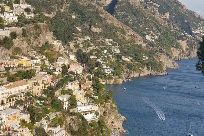 Transfer From Naples airport or station to Positano and vice versa - Getting picked up in Naples: look for the sign