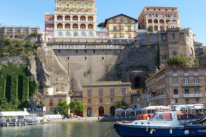 Transfer from Sorrento to Naples ( Naples to Sorrento too) - Who Should Choose This Transfer (and Who Might Not)
