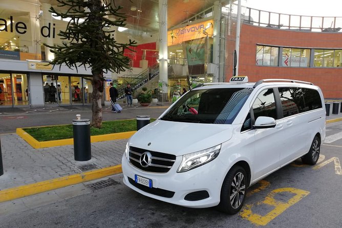 TRANSFER to the Airport/Train Station - Car Comfort That Makes the Ride Feel Shorter