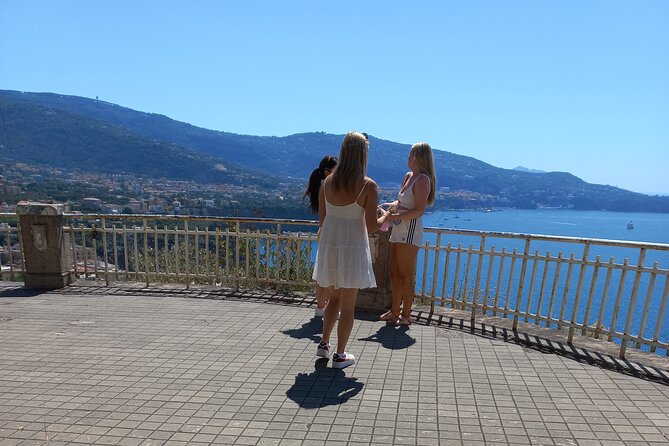 Transfers from Sorrento to Naples / viceversa - One-way or round-trip: choose based on your travel rhythm