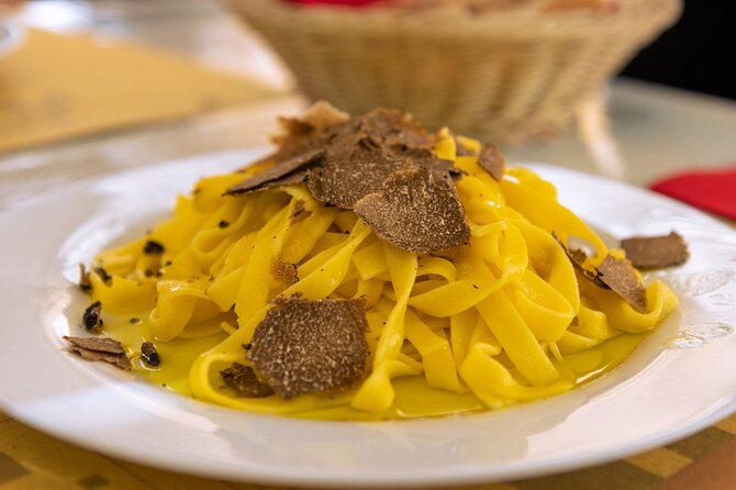 Truffle Hunting and Lunch Wine Tasting Experience at Cortecorbo - Who should book this truffle hunt and wine lunch