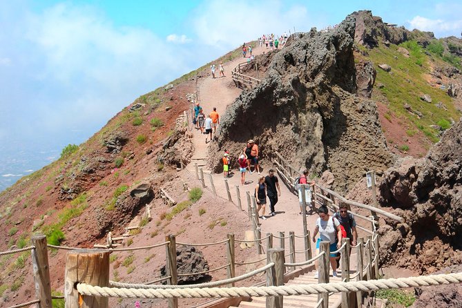 Vesuvius & Vineyard select from Sorrento - Group Size, Guides, and the Bus Reality in Sorrento